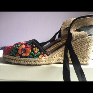 Embroidered espadrille wedges from Brazil!